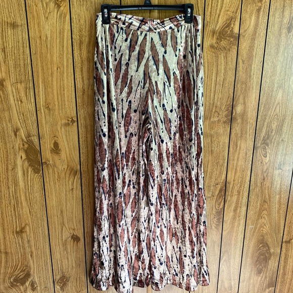 NWT Eva Franco Animal Print Velour Jovy Pants in Mod Birch Tan Black Size 6 - Picture 2 of 8